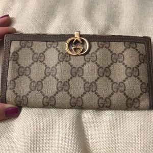 Gucci checkbook Wallet - Vintage
